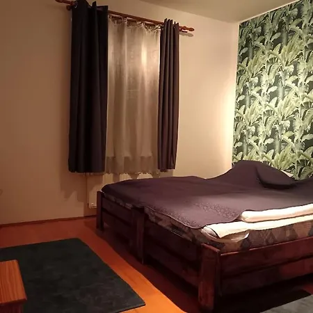 Dezsa Apartment Balatonalmadi