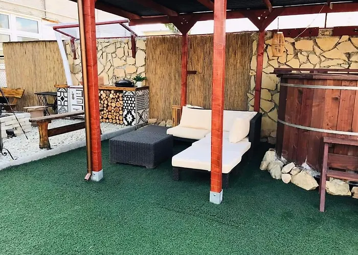 Dezsa Apartment